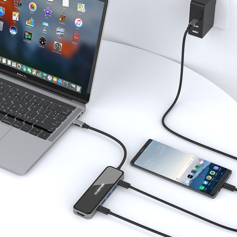 هاب USB-C لنشن CE35
